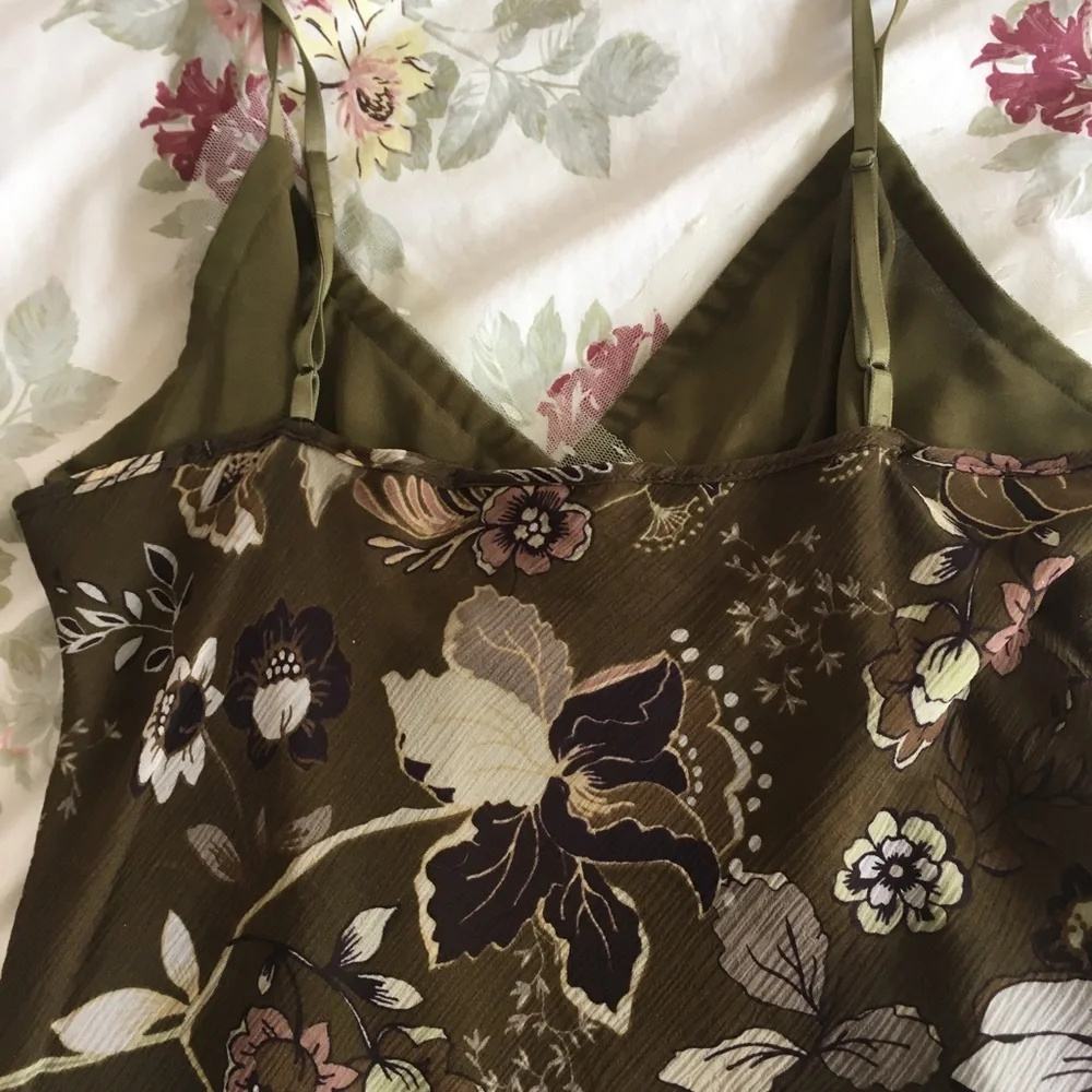 Floral Brown Camisole Top - Picture 3 of 5